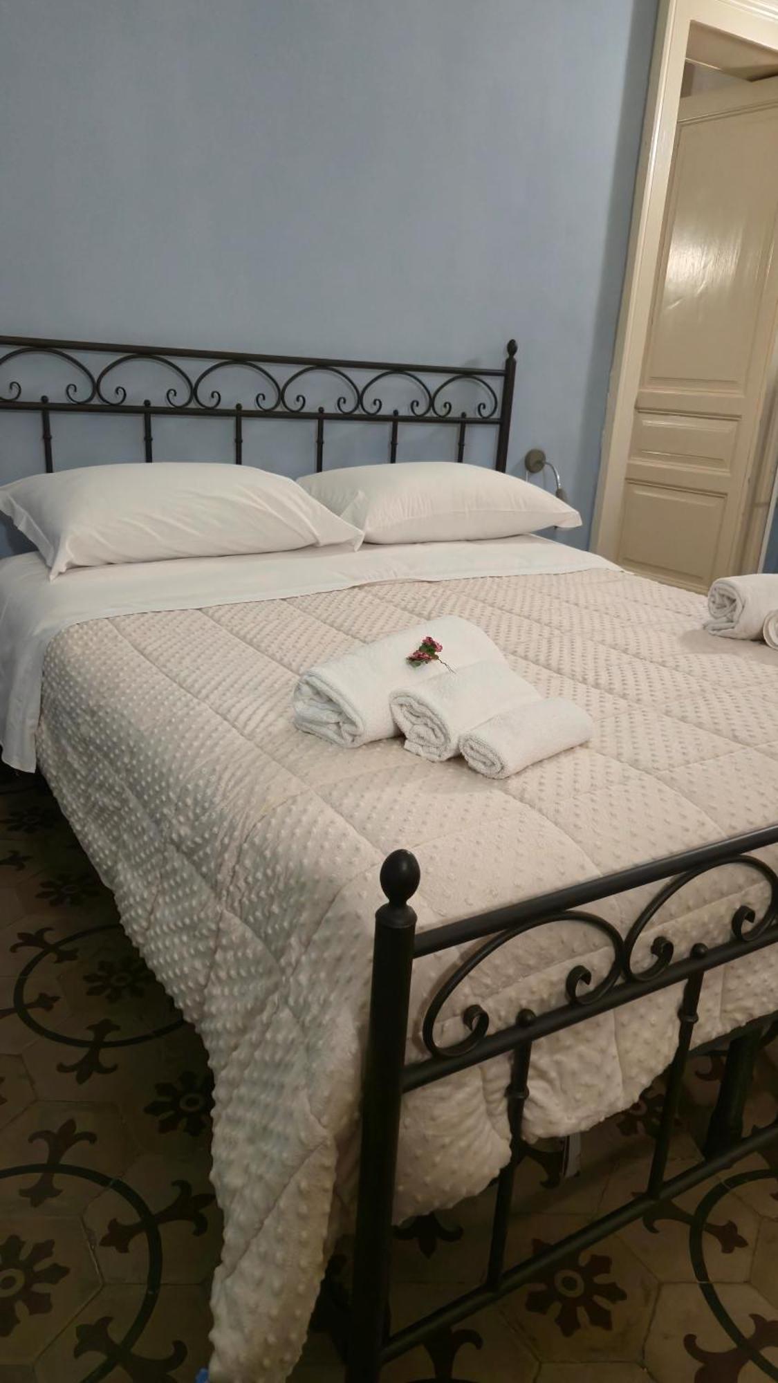 ホテル Saranton House カターニア エクステリア 写真